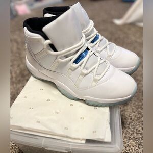 Air Jordan 11 Retro Legend Blue (2014)